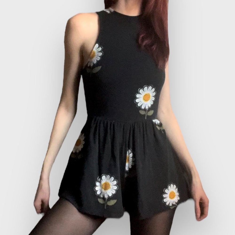 Black Open-Back Daisy Romper - Size S